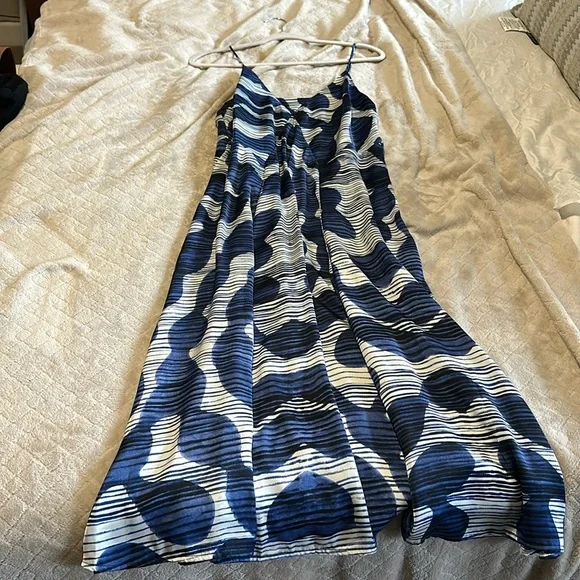 adela appliqué midi dress by bariano ADELA SWEETHEART PETAL MIDI B41D01S - NAVY 8 / NAVY
